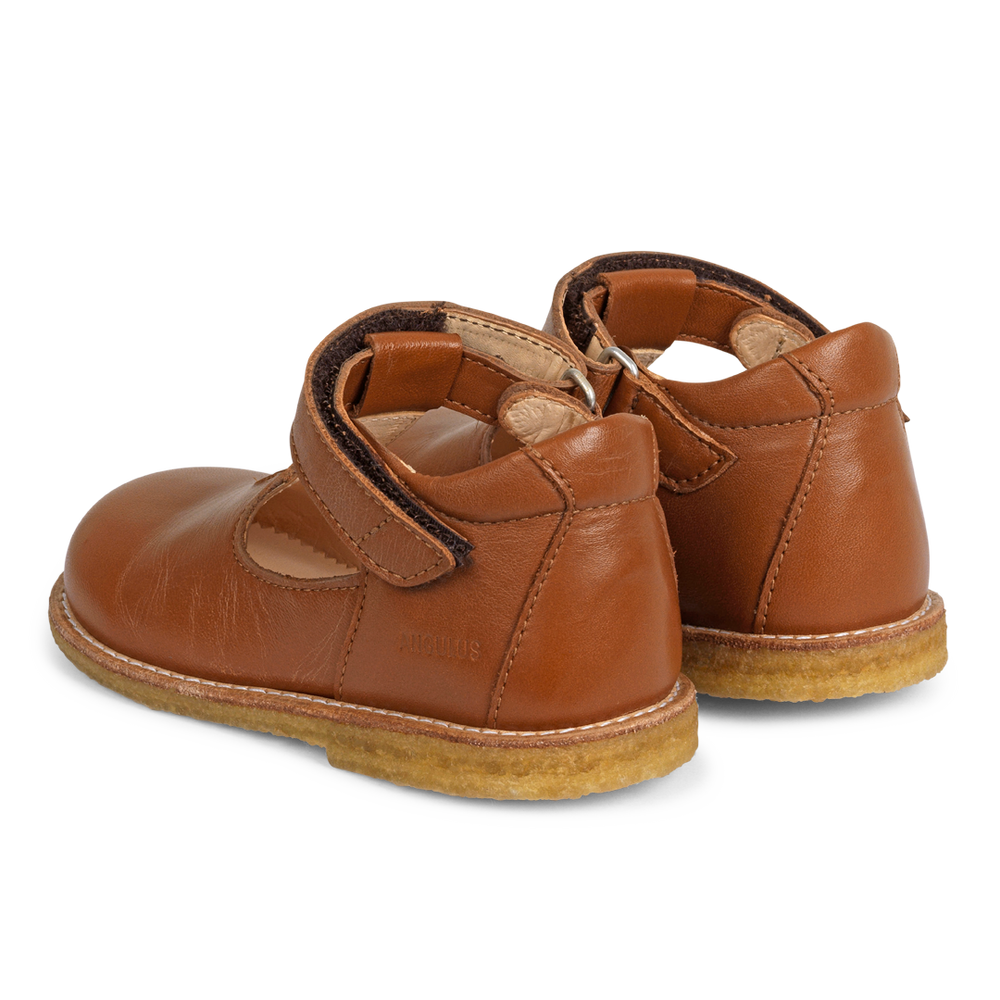 (3267-101) Classic mary janes cognac