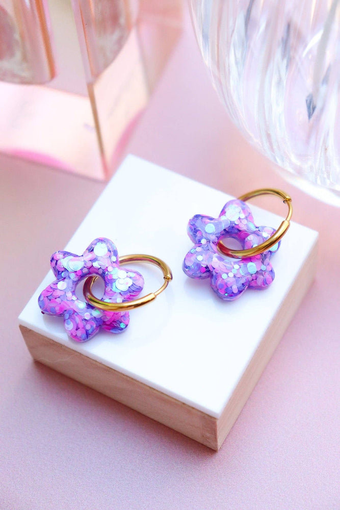 Jojo Confettis purple earrings: Flowers + Gold Oval Hoops